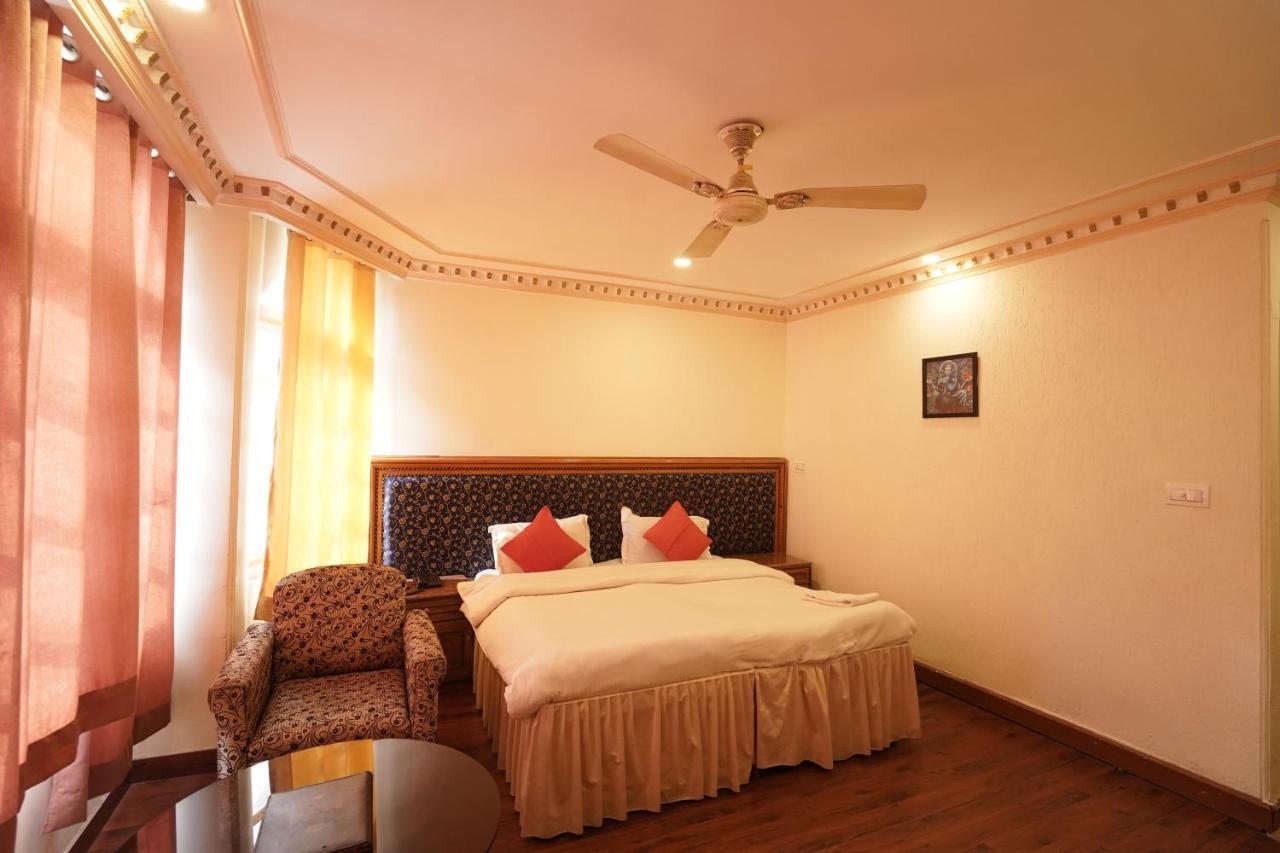 Royal Palace Resort Bhagsunag Dharamshala Exterior foto